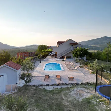 Brig Villa *